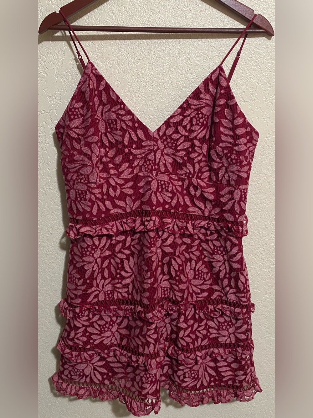 Keepsake The Label Imagine Mini Dress Lace Tiered Ruffle Ruby Red L Large